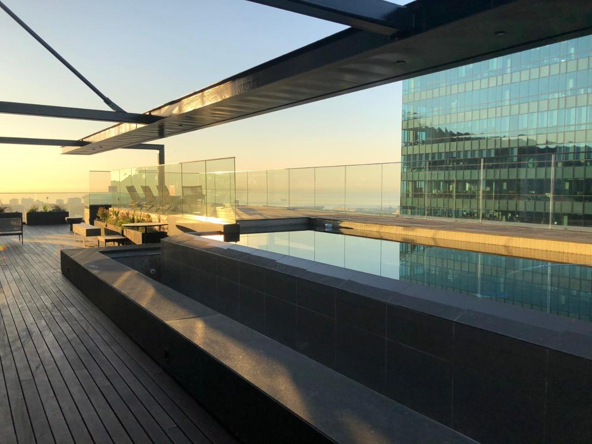 16 On Bree Luxury Studio Apartment With City Mountain Sea Views كيب تاون المظهر الخارجي الصورة