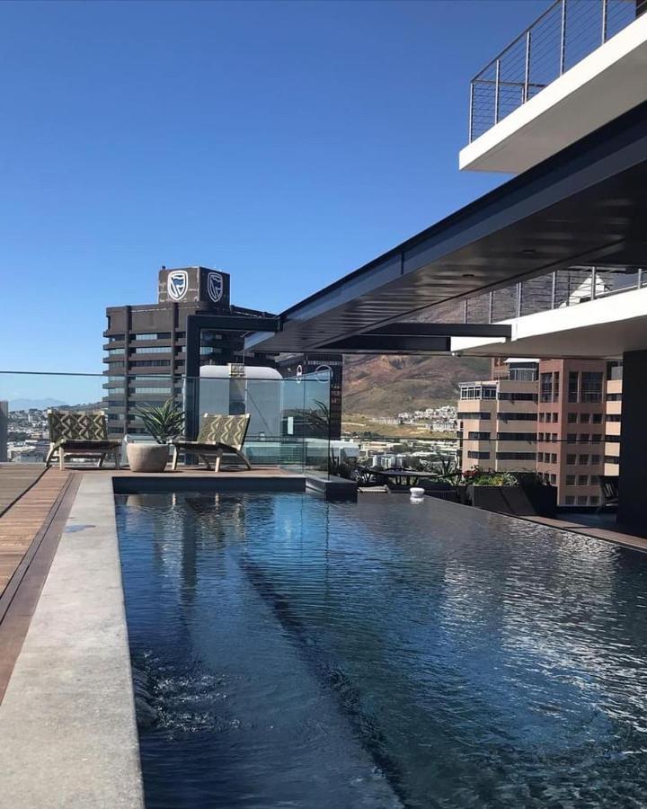16 On Bree Luxury Studio Apartment With City Mountain Sea Views كيب تاون المظهر الخارجي الصورة