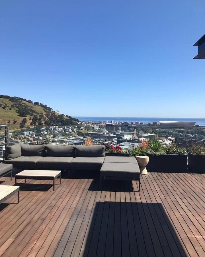16 On Bree Luxury Studio Apartment With City Mountain Sea Views كيب تاون المظهر الخارجي الصورة